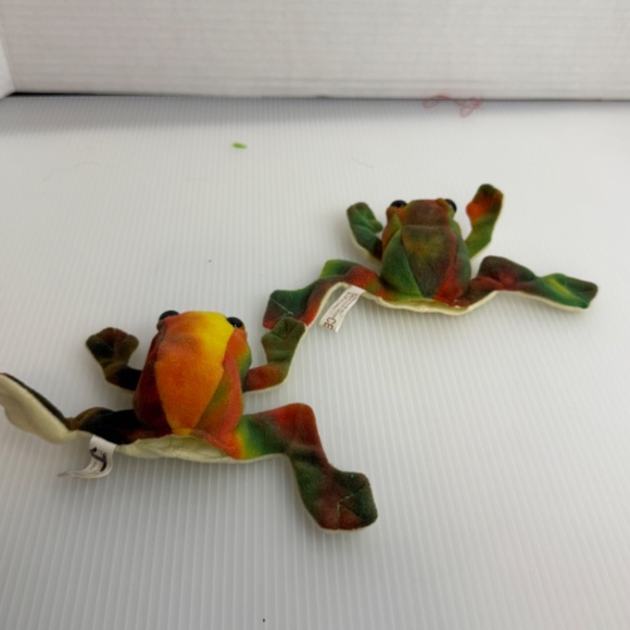 Folkmanis Rainbow Frog Finger Puppet Lot 2 Pretend Play Stuffed Animal Plush - Picture 2 of 5